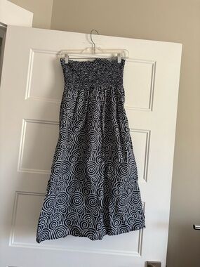 Vineyard Vines Navy and White Strapless Spiral Maxi Dress